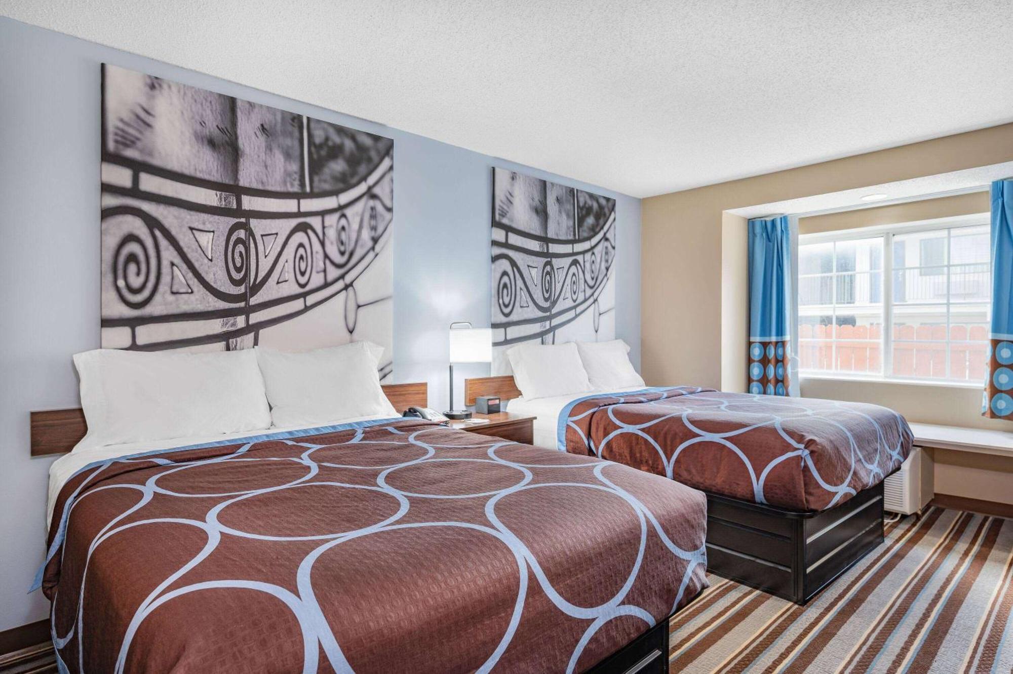 Super 8 By Wyndham Joliet Hotel Exterior photo